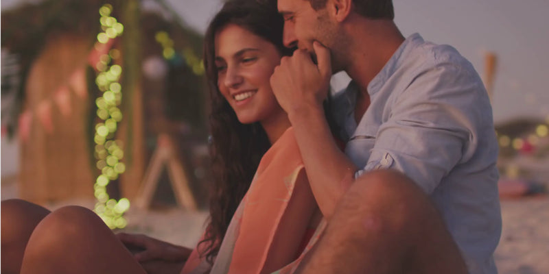 Cirkle Street Couple on Beach with Mojo Results